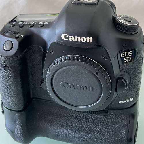 Canon 5DIII BODY  &  battery Grips  (機身 & 直到手柄)