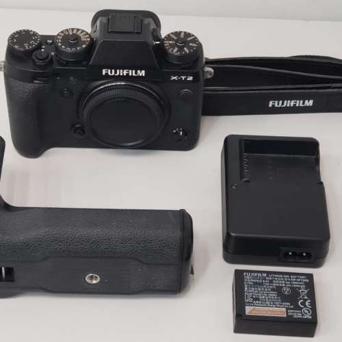 Fujifilm X-T2 Black Body ( 富士 xt2 黑色淨機身) - 98%New，送 原廠 VPB-XT2 Boo...