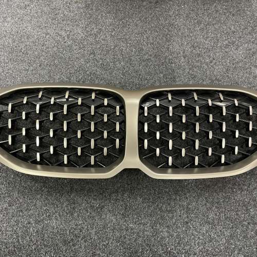 BMW 1 SERIES F40 DIAMOND SHADOWLINE FRONT GRILL 1系 滿天星鬼面罩