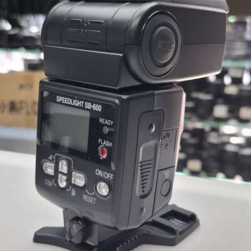 NIKON SPEEDLIGHT SB-600 95% NEW