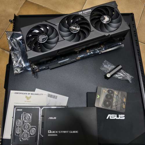 華碩TUF RTX4060TI 8G行貨在保，基本全新沒怎麼使用過