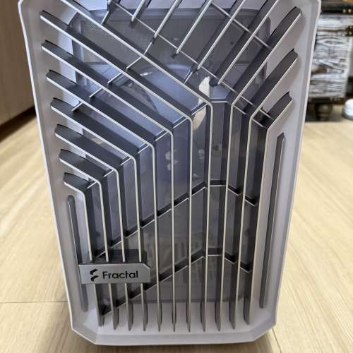 95% New Fractal Design Torrent Nano RGB White TG Light Tint Mini-ITX Case FD-C