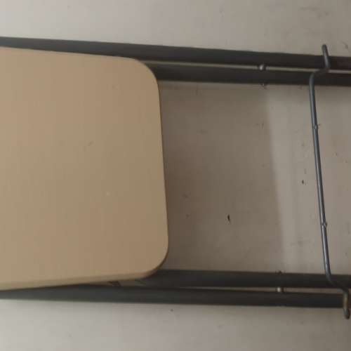 二手摺合吧凳一張