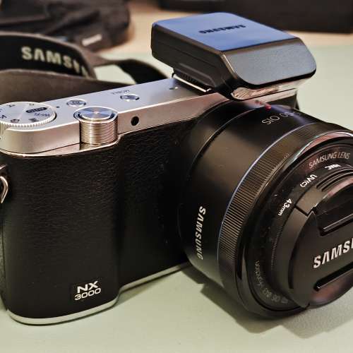 Samsung NX3000 Digital Camera