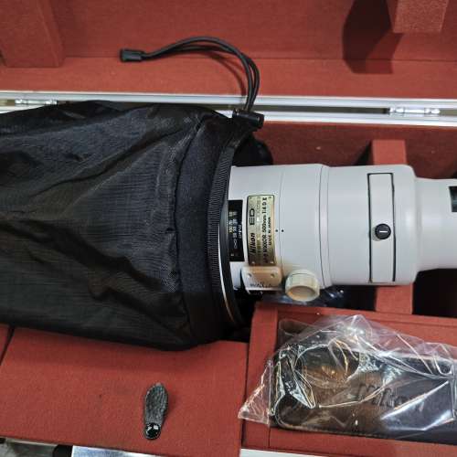Nikon 500/4 AF-S D II 500 尼康 500mm 灰鏡 AFS 二代 98%以上新 有副腳 有手提箱 ...