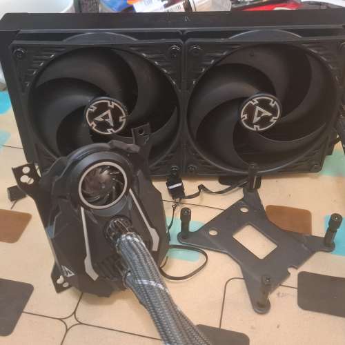 出售Arctic 240一體水