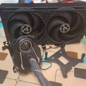 出售Arctic 240一體水