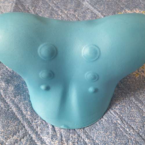 全新U型頸椎反弓枕 頸椎按摩器 家用矯正器 富貴包枕頭 c型牽引支撐按摩枕 護頸