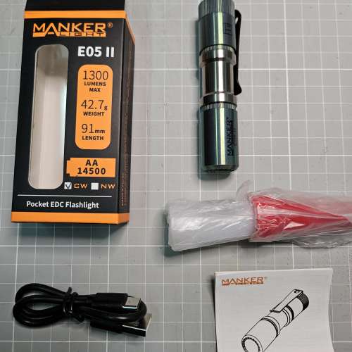 新淨 鈦合金 Manker漫客 E05-II 三段強白光 遠射 1300流明 迷你 便攜 EDC usbc充電...