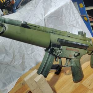MARUI. MP5 A5 原裝 AEG 連3個彈匣