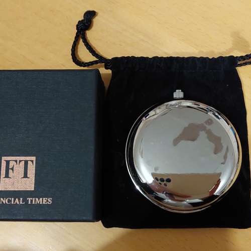 FINANCIAL TIMES 小型摺合式座枱錶 (放售 或 可以物換物如合適)