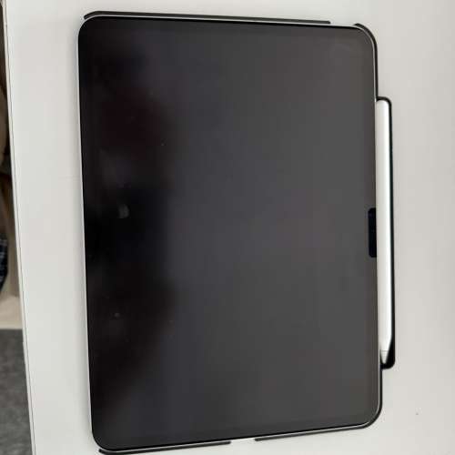 Apple iPad Pro 11-inch (M4) 256gb cellular 連原裝keyboard及apple pencil pro