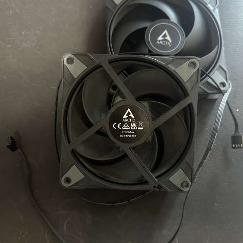 Arctic P12 Max 28mm厚 12cm扇