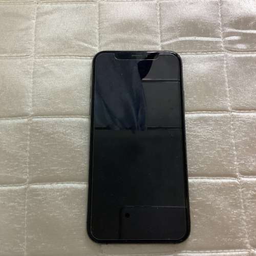 iphone xs 256gb 75%battery with original box.
