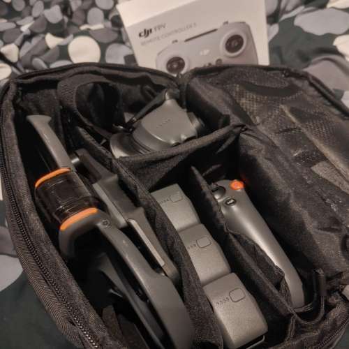 DJI Avata 2 暢飛套裝 (三電池版),加DJI FPV 遙控器 3