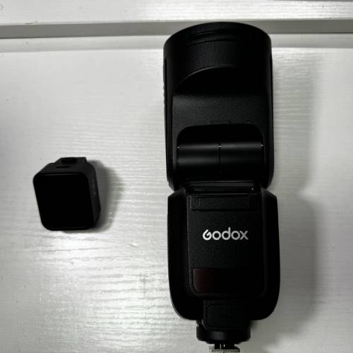 99%新Godox 神牛 V100閃燈 及 X3引閃 Canon用