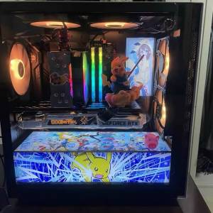 第 10代 ™ i7處理器 台式RGB電競電腦主機 ，頂配16G 記憶體，電打各種電腦遊戲及...