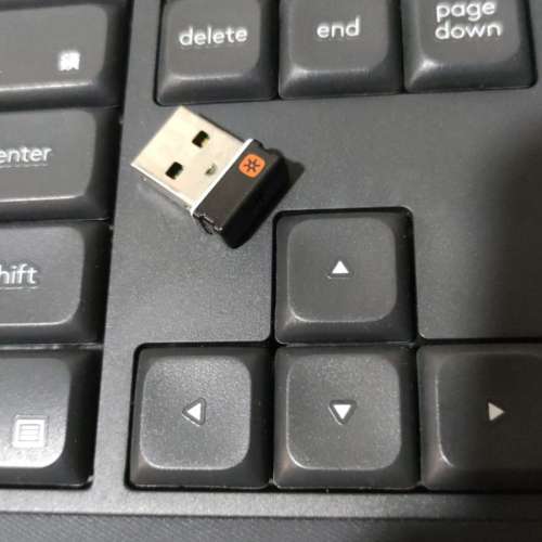 Logitech k545 keyboard 連 Logitech Unifying 接收器