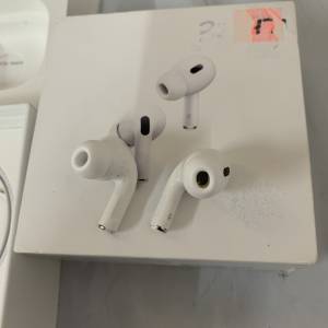 80%New Apple AirPods Pro 2 MagSafe Case (USB-C) MTJV3, 保到29-1-2026