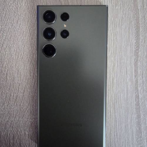95% 新行貨 Samsung Galaxy S23 Ultra綠色 256gb 連ESR 靚case