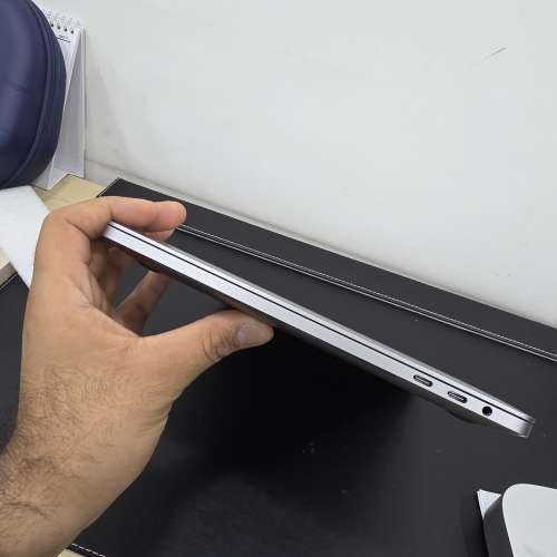 MacBook Pro 13寸 1TB