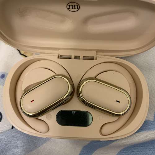 膚色 耳機