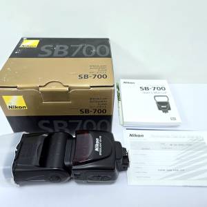 Nikon SB700