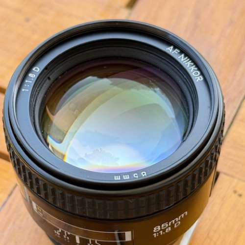 Nikon AF 85 1.8 D