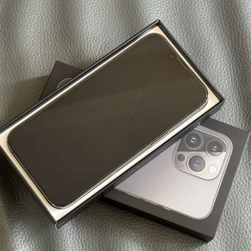 出售For Sell: iPhone 13 Pro 128GB Graphite 石墨色 黑色