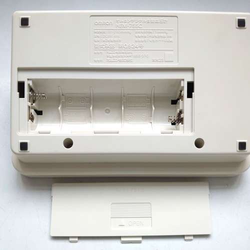 日本版 omron 血壓計 (壞/ 零件機)