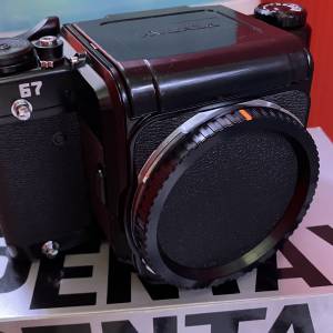Pentax 67 body + TTL finder 後期型