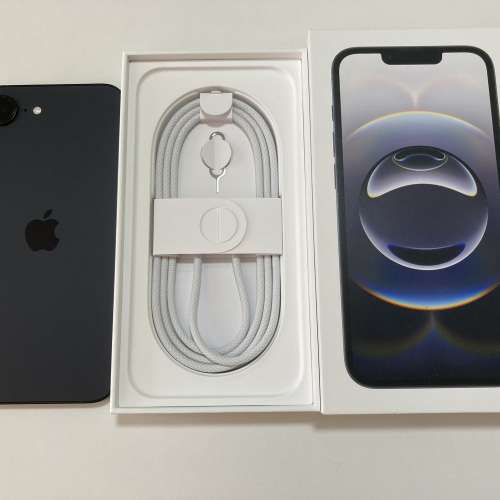 港行全新 iPhone 16e 128gb 黑色 一年AppleCare what app 6497 6645