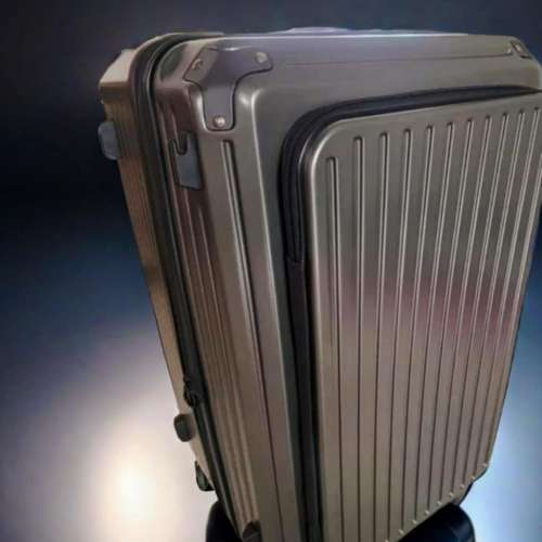 🆕️🏝德國PC物料前開減震彈簧鎖車靜音5個車輪擴展usb行李箱行李喼German PC mater...