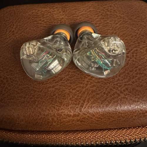 Ultimate Ears UE live