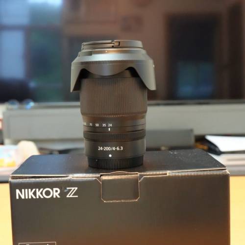 Nikon 24-200mmf/4-6.3VR