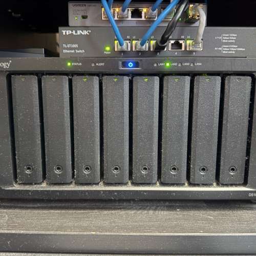90% New 行貨 Synology DS1819+ NAS 4+4GB 原裝 Ram Not Qnap