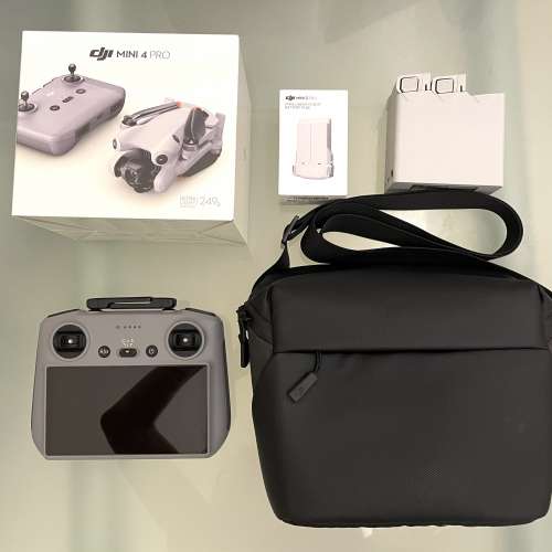 DJI Mini 4 Pro (全新) + RC2 連屏幕遙控器 + 3粒長電 (行貨有保)