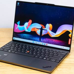 Lenovo ThinkPad Z13 R5 Pro 16GB ram 512GB Touch Screen 4G carbon 黑皮面黑金色機...