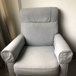 Free IKEA sofa 免費梳化