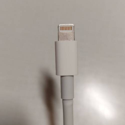 Apple lightning to VGA Adapter (like new)
