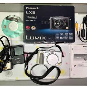Panasonic lx5 with box