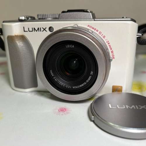 Panasonic lx5 with box