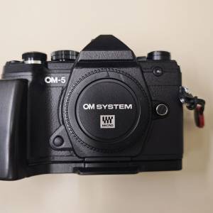 快門數細過600 om system / olympus om5 om-5 (m43 not panasonic)