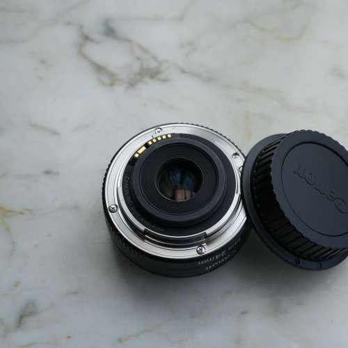 Canon EF-S 24mm f/2.8 STM 鏡頭