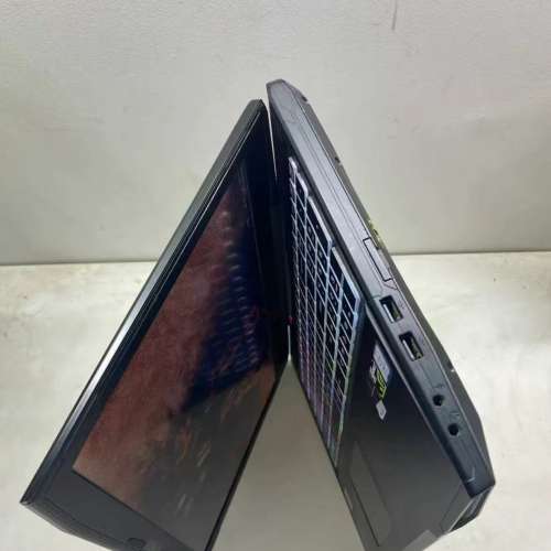 Intel® Core™ i7 6700遊戲剪片高階筆記本，16G 記憶體，512G 固態，機器成色好  ...