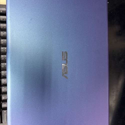 ASUS VivoBook 15 i7-1065G7/16GB/512G SSD + 1TB HDD / Nvidia MX330 15.6" 90%new