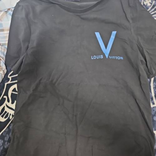 LV t-shirt