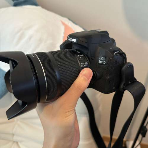 Canon 800D & Canon EF-S 18-135mm f/3.5-5.6 IS USM