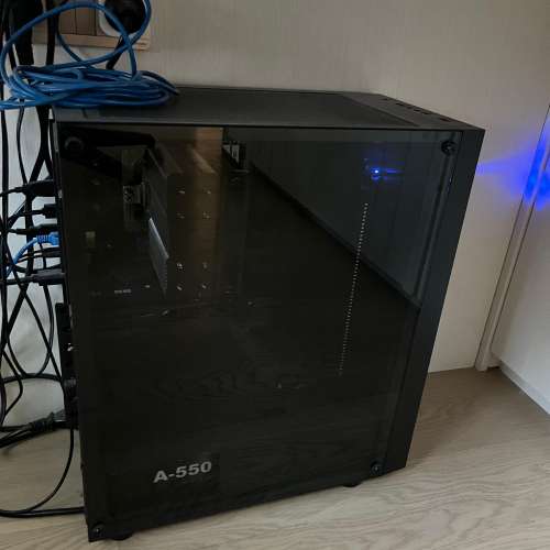 GAMING DESKTOP 電競級主機 24寸熒幕 mouse keyboard