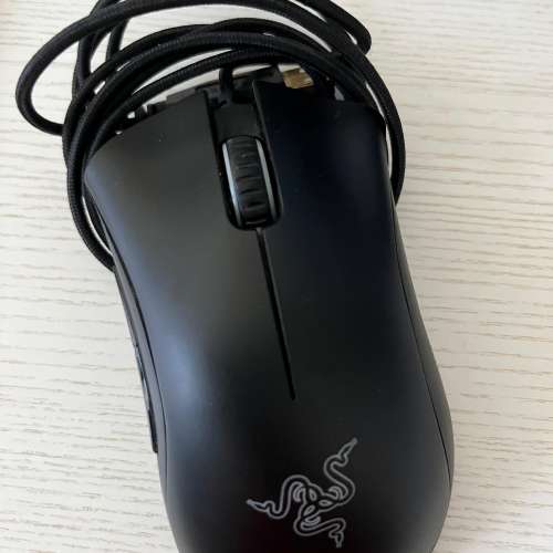 GAMING DESKTOP 電競級主機 24寸熒幕 mouse keyboard